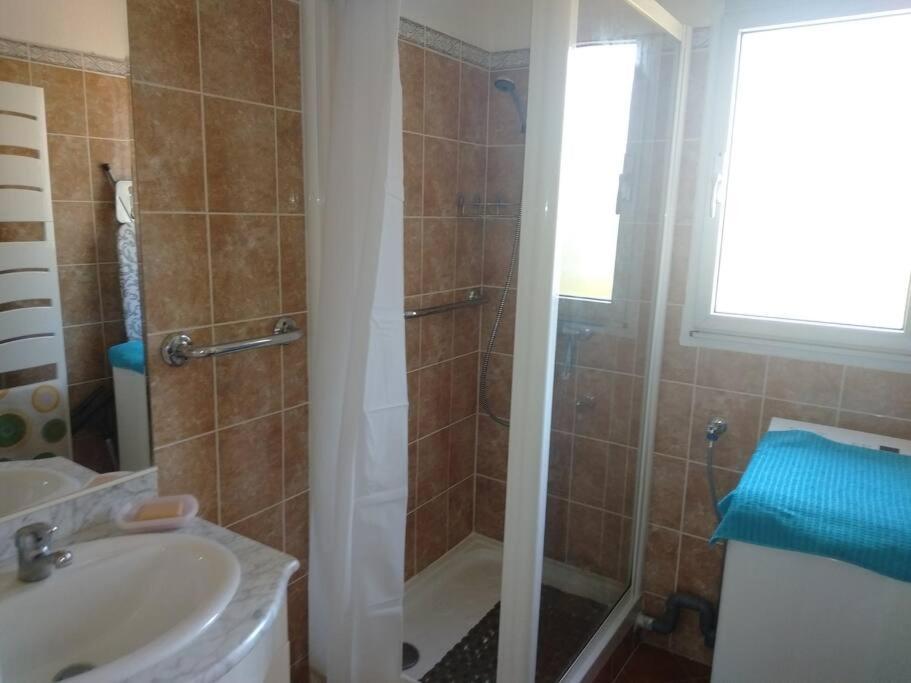 Capri Apartment Saint-Elme Luaran gambar